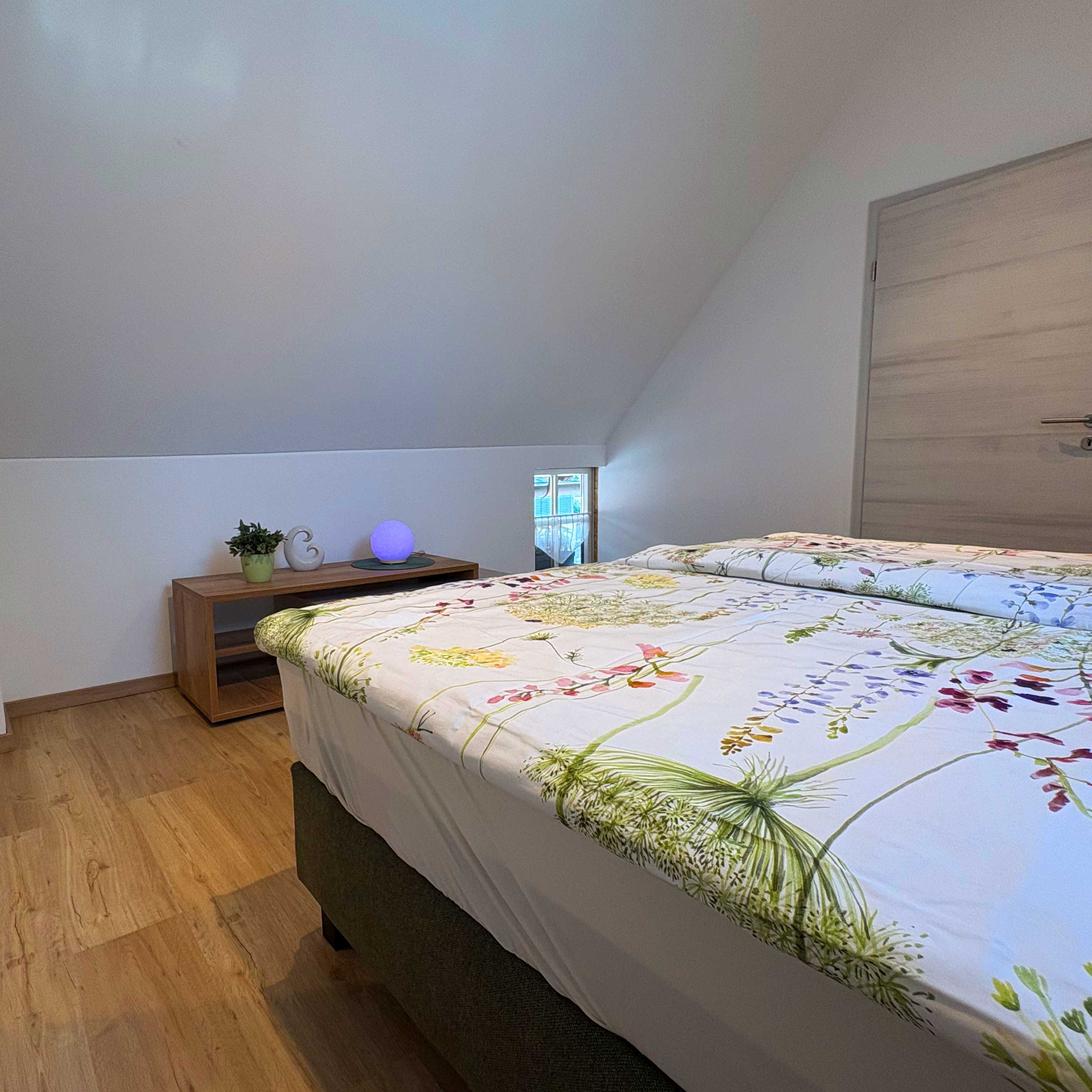 Schlafzimmer - Bett
